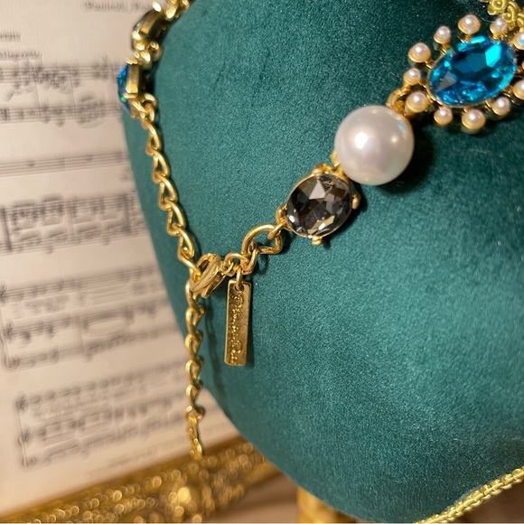 OSCAR DE LA RENTA
Bold Mixed-Jewel Necklace - Picture 6 of 6